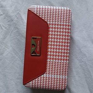 A cute purse with space for your bank cards